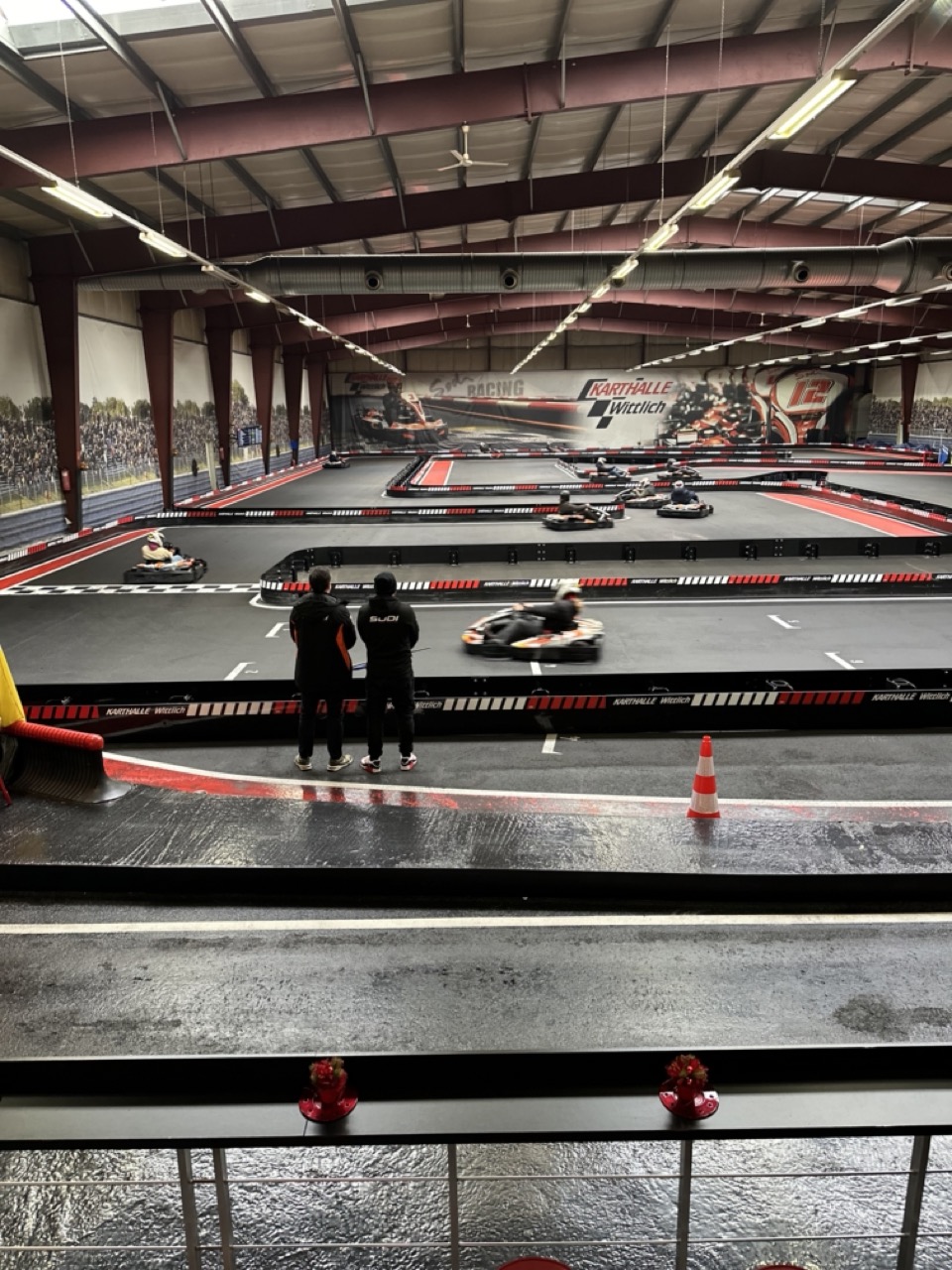 Indoor-Kartbahn der Karthalle Wittlich